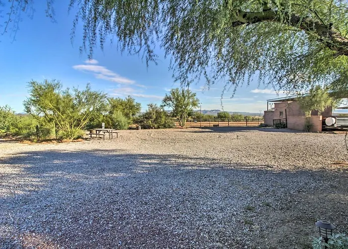 Tucson - Hiking Trail Access On-site! Holiday home *