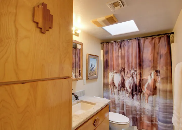 Tucson - Hiking Trail Access On-site! Holiday home *